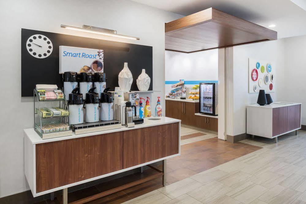 Holiday Inn Express & Suites West Plains Southwest By Ihg Esterno foto